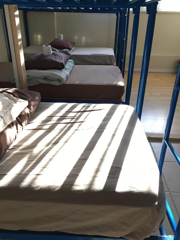 Vancouver Backpacker House - 10 Min Walk To Metrotown Skytrain Station Burnaby Dış mekan fotoğraf