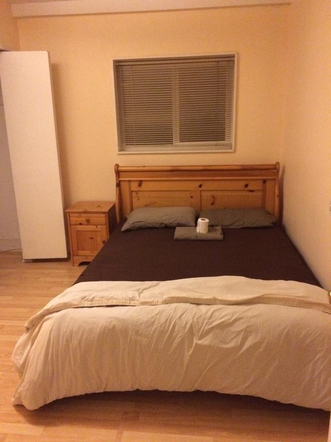 Vancouver Backpacker House - 10 Min Walk To Metrotown Skytrain Station Burnaby Dış mekan fotoğraf